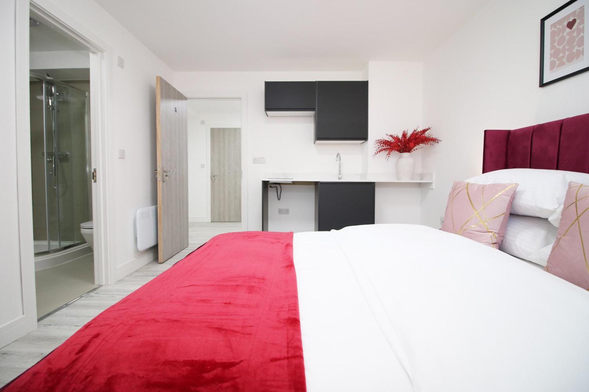 New Cardiff Bloc Exclusive Apartments By Prime Stays - Shops And Parking - Great For Groups And Families Ngoại thất bức ảnh